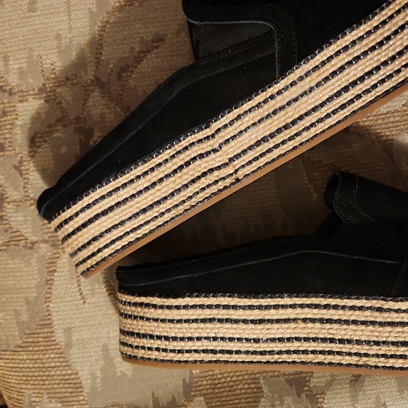 Vince Camuto Merinney Mules - Picture 7 of 10